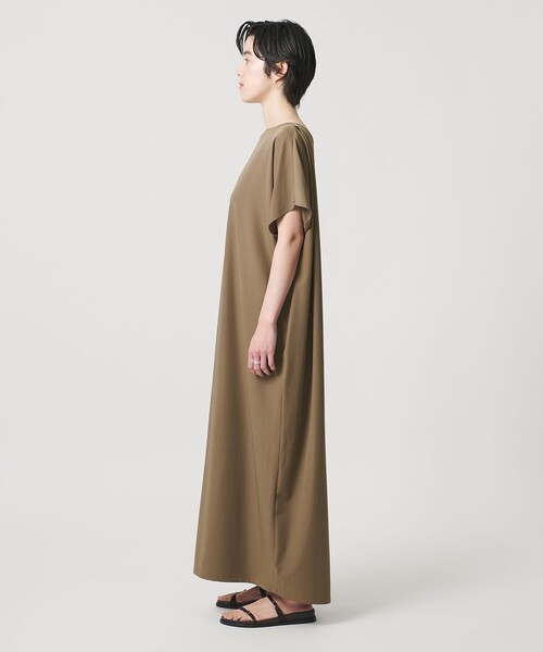 ワンピース 「MARW UNITED ARROWS」バック タック ワンピース UVカットの画像