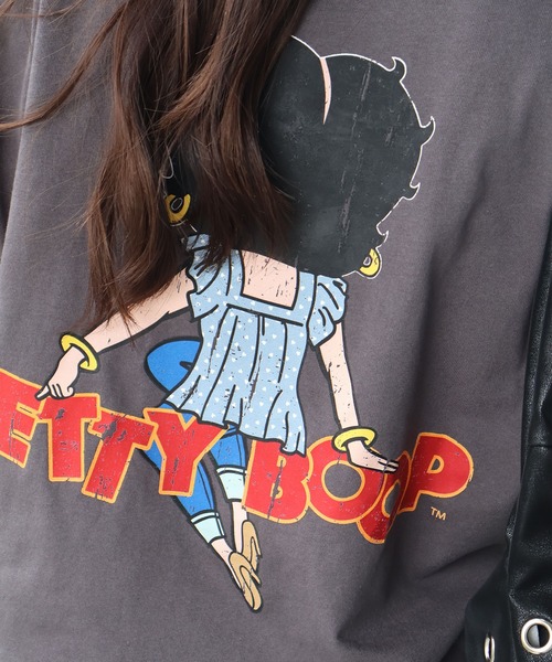 SpRay（スプレイ） tシャツ 半袖 BETTYプリントショート丈Tシャツ