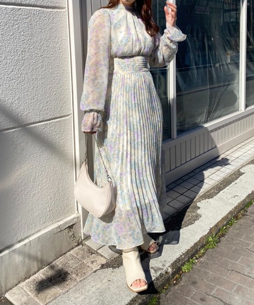 ワンピース 結婚式や卒業パーティーにもおすすめ バックリボンプリーツロングワンピース Zozotown Paypayモール店 通販 Paypayモール ワンピース 結婚式や卒業パーティーにもおすすめ バックリボンプリーツロングワンピース Zozotown Paypayモール店 通販 Paypayモール