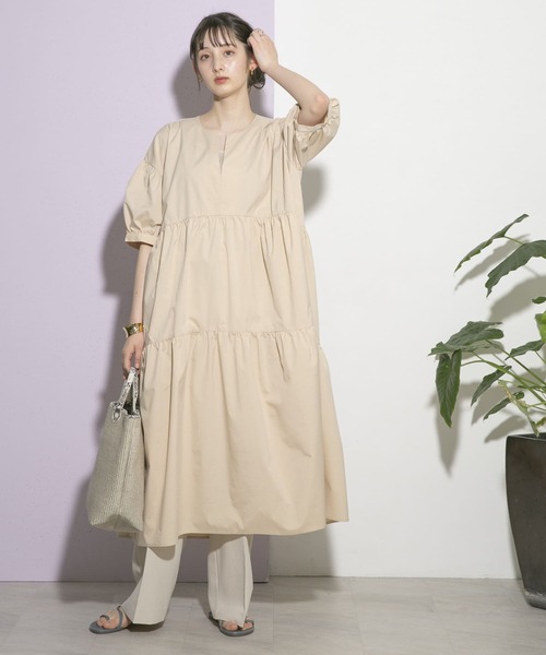 BRIEFING ベージュ 半袖ワンピース 共布ベルト付き開襟半袖ワンピース｜オフィスカジュアル レディース