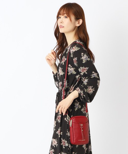 LAURA ASHLEY（ローラアシュレイ） ショルダーバッグ バッグ 「スマホ