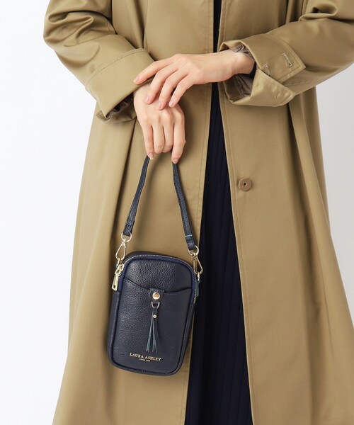 LAURA ASHLEY（ローラアシュレイ） ショルダーバッグ バッグ 「スマホ