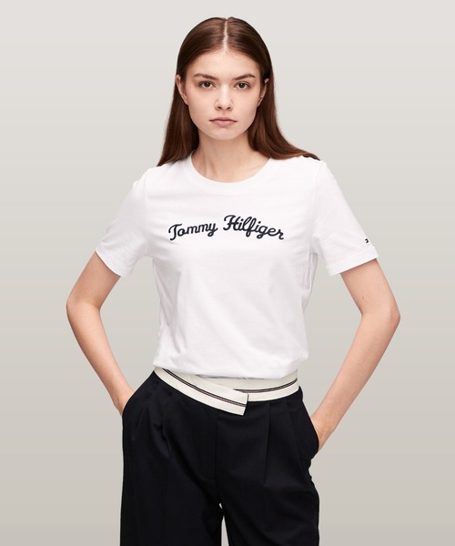 トミー ヒルフィガー   レギュラースクリプトクルーネックTシャツ （ホワイト） TOMMY HILFIGER tシャツ レギュラースクリプトクルーネックT