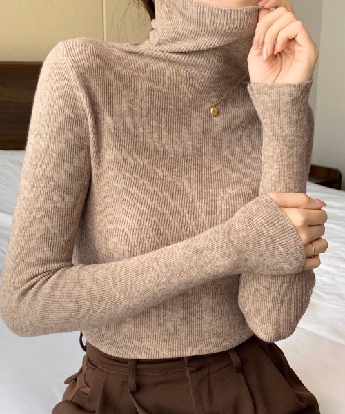 【美品】Courreges 白黒バイカラー　タートルネック　ウールニット ex/tra】ケーブル タートルネックニット｜プルオーバー｜ニコル公式