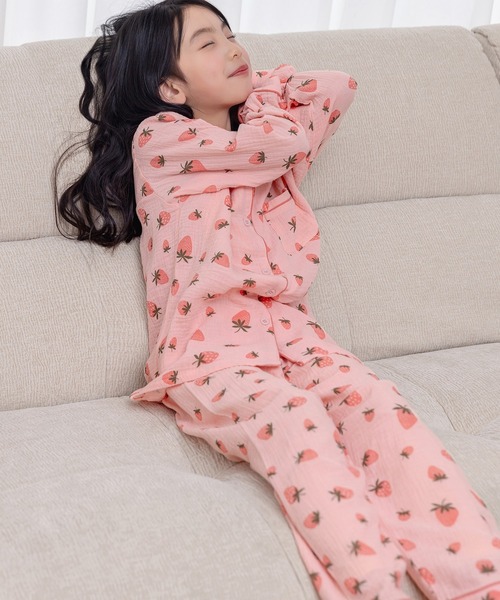 DAY CLOSET パジャマ キッズ 長袖ダブルガーゼ仕立てのパイピング総柄