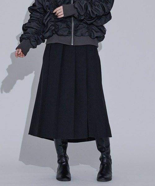 Ellno de Mavie（エルノデメヴィ） スカート スリットミディプリーツ