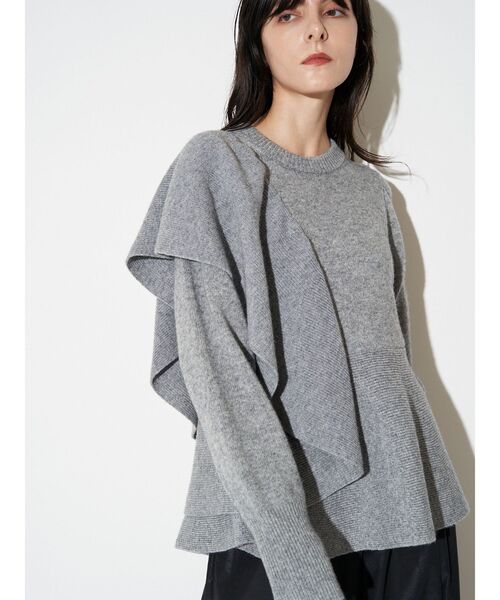 ✨美品✨ELENDEEK ショルダーフリルペプラムニット　グレー ELENDEEK - ショルダーフリルペプラムニット(グレー)ポリエステル