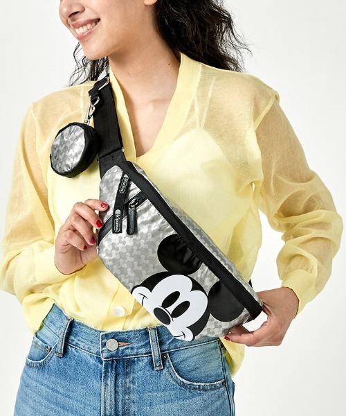 新品『LeSportsac』Disney柄ショルダーバッグ LeSportsac（レスポートサック） ショルダーバッグ「Disneyコラボ