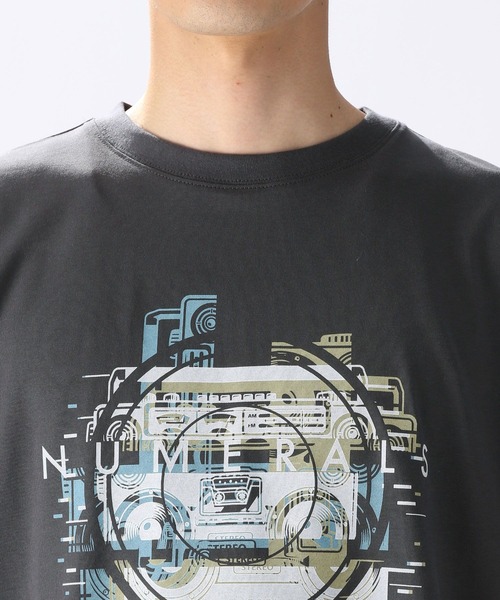 「NUMERALS」 半袖Tシャツ MEDIUM グレー メンズ_画像9