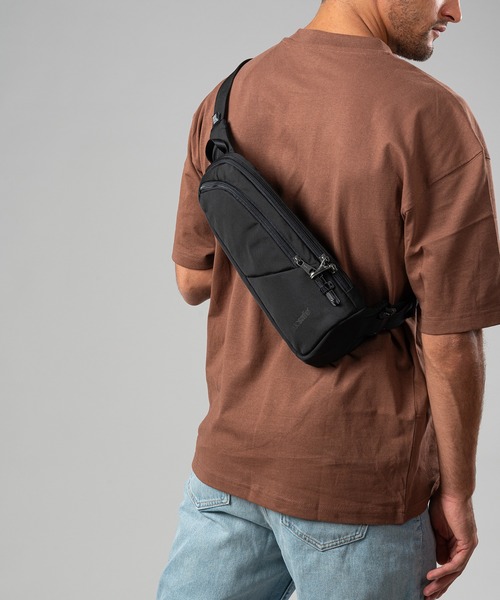 PacSafe ショルダーバッグ pacsafe/パックセーフ V Action Sling/V