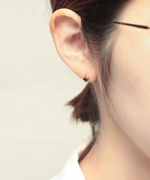 NOIR DE POUPEE ピアス petit joie K10 ペンタゴンカット