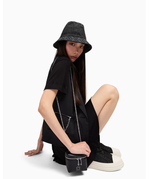 ジョルジオアルマーニ　鹿革　ショルダーバッグ ARMANI EXCHANGE ショルダーバッグ バッグ 「A|X アルマーニ
