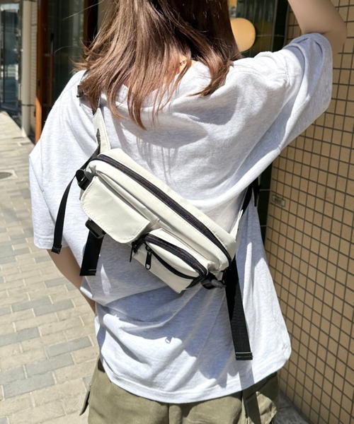 CLEA ウエストポーチ ウエストバッグ ポケット付きボディバッグ