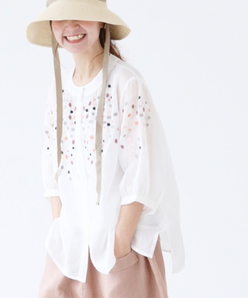 ブラウス シャツ 鮮やか花刺繍ブラウス（半袖） レディース