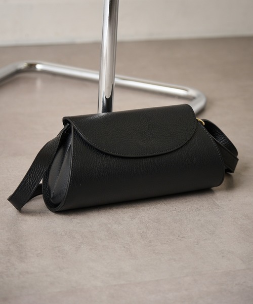 AULENTTI（オウレンティ） ショルダーバッグ バッグ 「AULENTTI