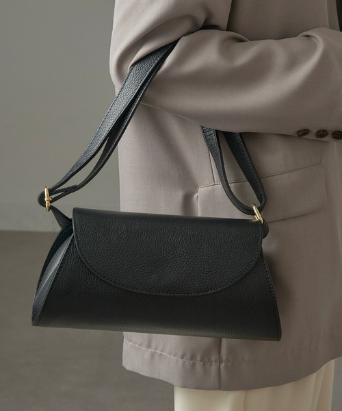 AULENTTI（オウレンティ） ショルダーバッグ バッグ 「AULENTTI