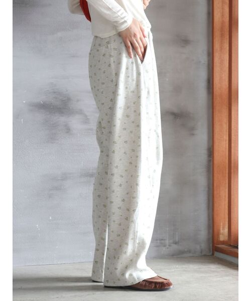 ワイドパンツ パンツ フラワーデザインコクーンラフパンツ レディースの画像
