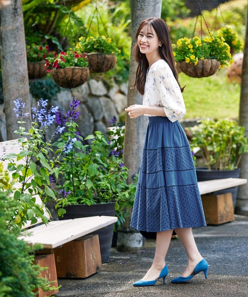 一点限り　littlecottonclothes 新品未使用　花柄ブラウス Tiaclasse ブラウス シャツ 「洗える」花柄Vネックブラウス