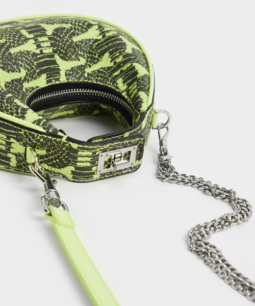 美品 CHARLES&KEITH ショルダー バッグ ミニクレッセント ホーボー 美品 CHARLES&KEITH ショルダー バッグ ミニクレッセント