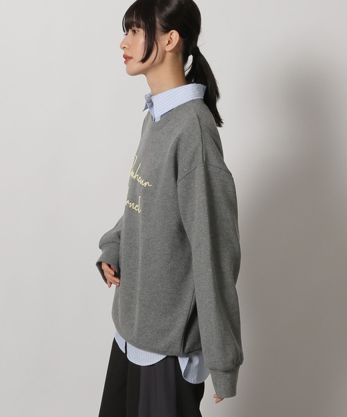 LAKOLE（ラコレ） トレーナー スウェット 裏起毛ブラシ刺繍スウェット