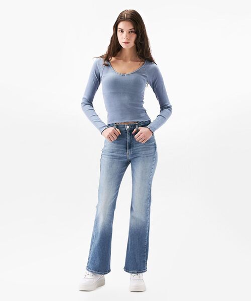 トミー ヒルフィガー   スリムVネックガーメントダイリブカットソー （ブルー） TOMMY JEANS tシャツ スリムVネックガーメントダイリブ