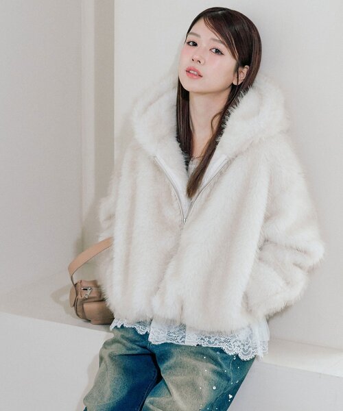 極美品 セオリー 定価5.3万 ブルゾン 羽織りフード L 白 B0936 OLIVE des OLIVE（オリーブデオリーブ） ブルゾン アウター ファー