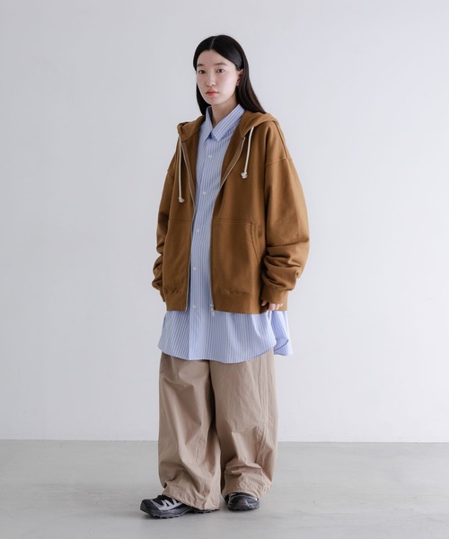 LOWRYS FARM（ローリーズファーム） パーカー 「LFM(U)」スウェット