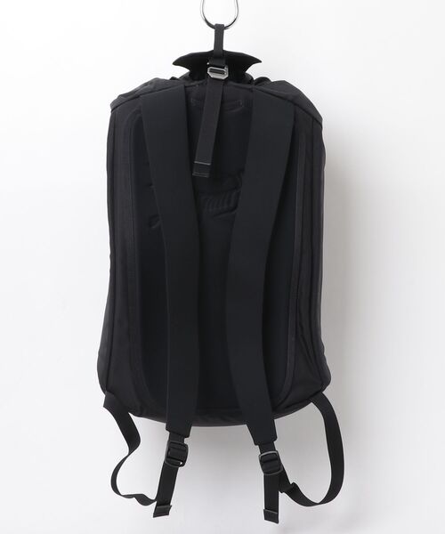 ARC'TERYX（アークテリクス） リュック - ブラック メンズ : ZOZOTOWN