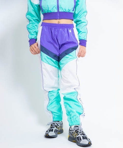 Annaです 00cd012-77200-02b.jpg