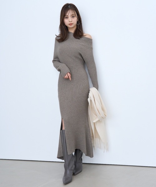 SNIDEL ワンピース 「WEB限定カラーあり」ワンショルアシメニット  