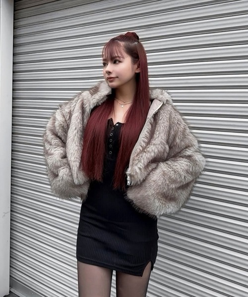 【新品未使用タグ付】ENVYM アンビー　フェイクファー ショートジャケット フェイクファー ショートジャケット | レディスファッション ENVYM