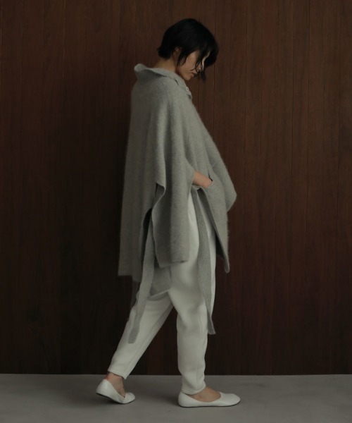 ETRE TOKYO（エトレトウキョウ） ニットポンチョ FREE ベージュ