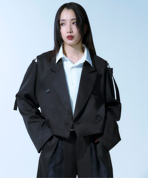 Ellno Loset ショートテーラードジャケット　クロップド丈 Ellno Loset ジャケット テーラードジャケット ショルダーベルト