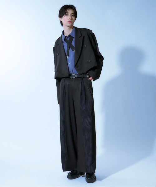 Ellno Loset ショートテーラードジャケット　クロップド丈 Ellno Loset ジャケット テーラードジャケット ショルダーベルト