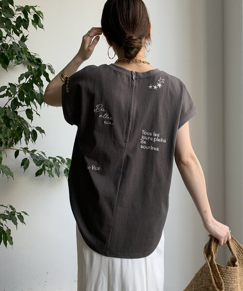 tシャツ 「WEB限定」バックジップランダム刺繍ロゴTEE レディース