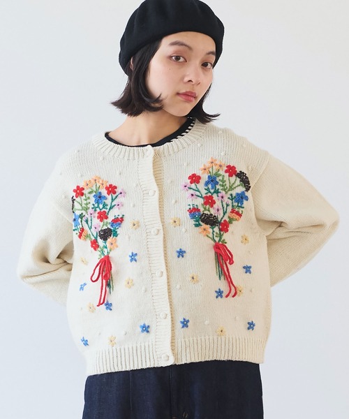 bulle de savon カーディガン bulle de savon カーディガン ペルーハンドニット ブーケ刺繍