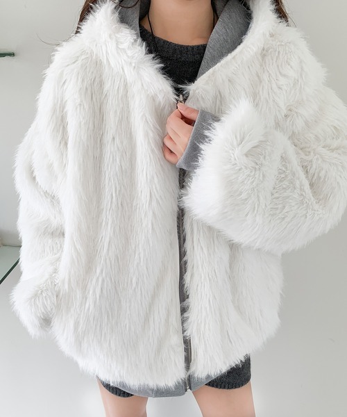 コート アウター 「2WAY」リバーシブルフェイクファーパーカー