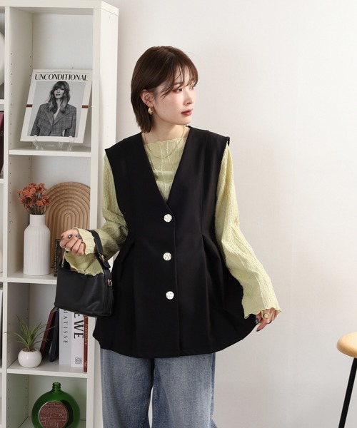 FUNALIVE（ファンアライブ） ベスト ジレ Vネック金ボタンペプラム