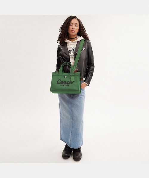 「COACH」 2WAYバッグ ONE グリーン系その他 レディースの画像
