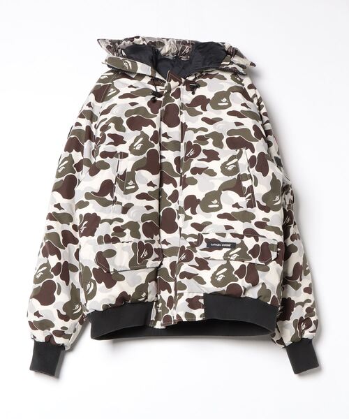 A BATHING APE（アベイシングエイプ） カモフラージュダウンジャケット
