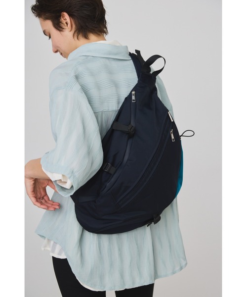 撥水マルチアウトポケットムーンボディバッグ un/neu 撥水マルチアウトポケットムーンボディバッグ / ワンショルダー