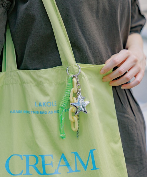 LAKOLE（ラコレ） キーホルダー スターバッグチャーム / 498084