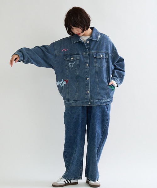 A.D.C.L. デニムジャケット gジャン ランダム刺繍ワッペン付き