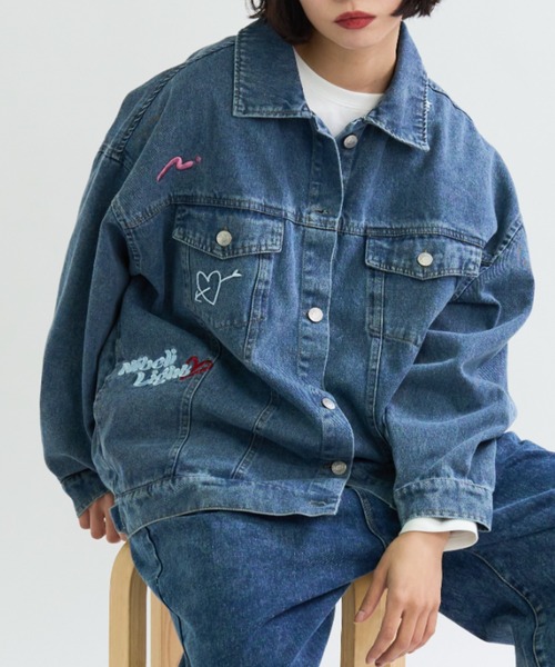 A.D.C.L. デニムジャケット gジャン ランダム刺繍ワッペン付き A.D.C.L. デニムジャケット gジャン ランダム刺繍ワッペン付き