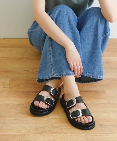 【美品】カミナンド サンダル サイズ6 CAMINANDO（カミナンド） フラットサンダル 6 ゴールド レディース