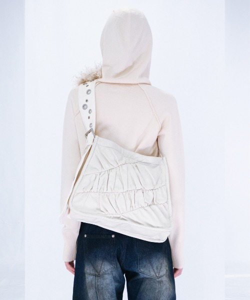 VIAVANDA ショルダーバッグ バッグ GATHER SHOULDER BAG レディース