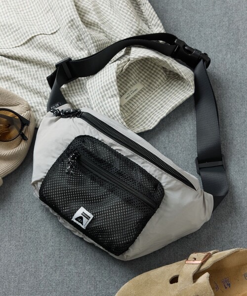 「POLeR」 ショルダーバッグ ONE SIZE ブラック メンズ_画像3