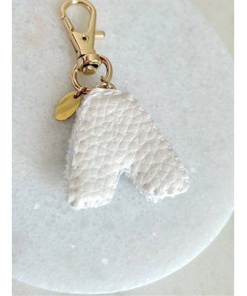 TONE（トネ） チャーム 「SOARM」イニシャル刺繍バッグチャーム(MA