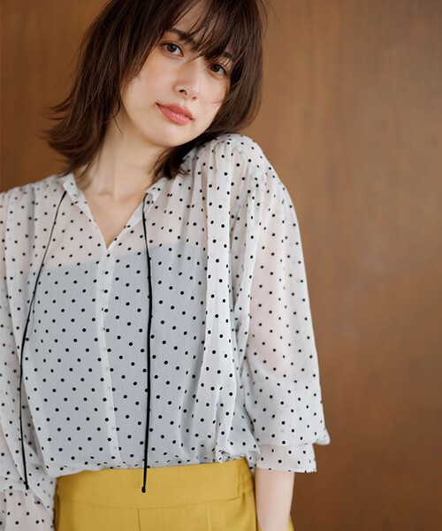 大勧め 23区 「洗える」クレープドットフロッキー シャツ ブラウス トップス