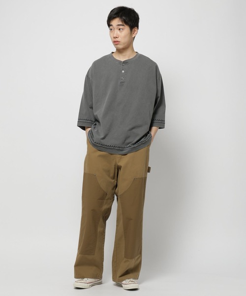 niko and… tシャツ エンブロイダリーヘンリーネックTシャツ